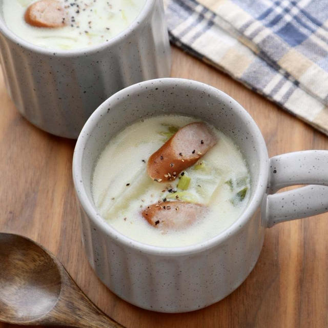 ほっとする♪白菜とソーセージのコク旨豆乳スープ#朝ごはん#簡単#時短