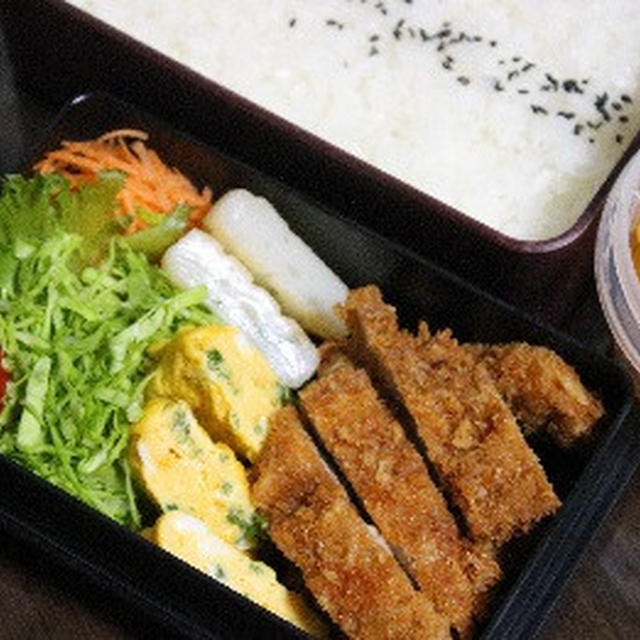 5月10日　　とんかつ弁当