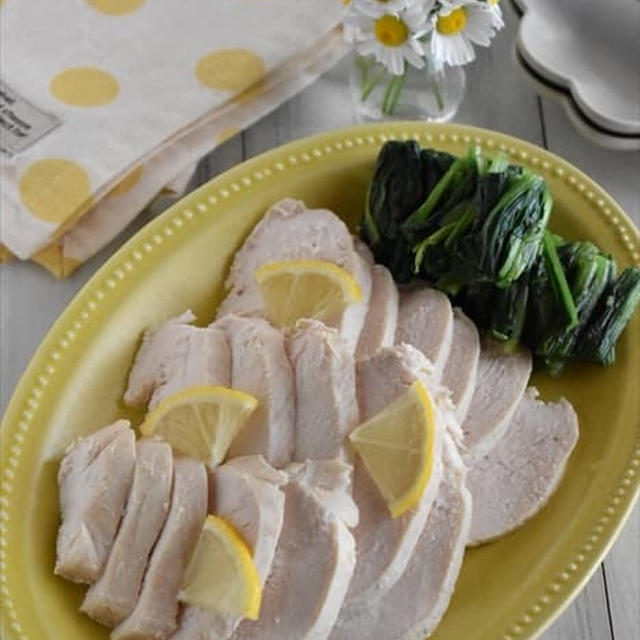 これからの季節におススメ！レモン香る♡サラダチキン