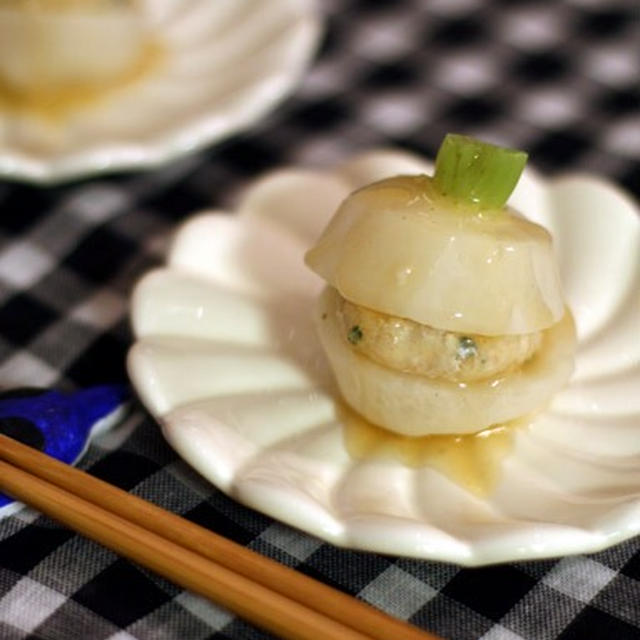 小蕪のすまし煮／米粉Wチーズロールケーキ