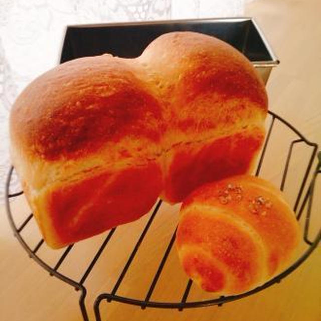 ミルク食パン♪塩パン♪