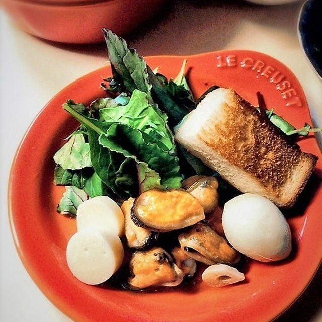 今夜のあては　ムール貝のアヒージョ