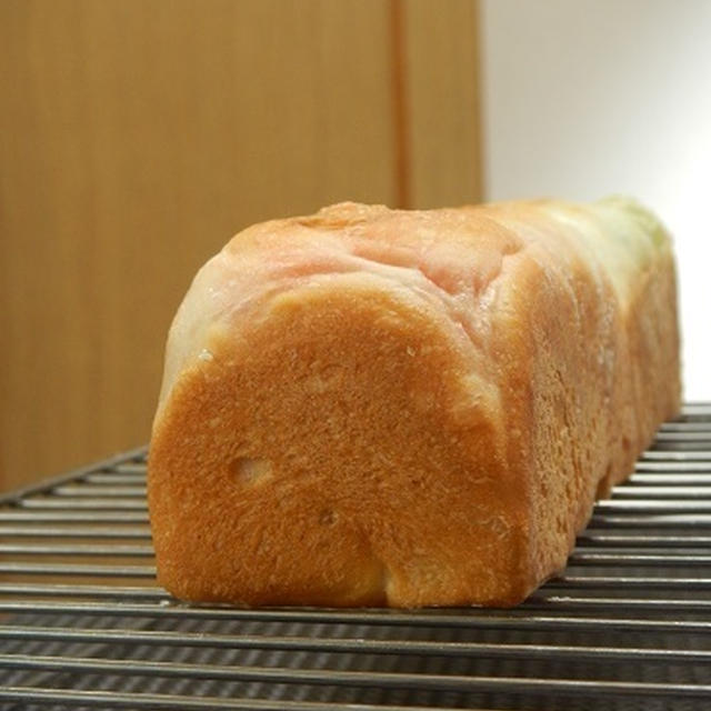 切ったら・・鯉のぼりパン2＆ソフトクリームパンの・・つ・も・り!!!