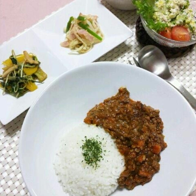 ＊晩ごはん＊～野菜たっぷりトマト風味のドライカレー～