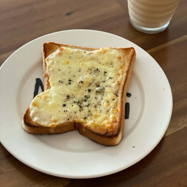 トーストの意外な掛け合わせ♡と映えなさすぎの夕飯