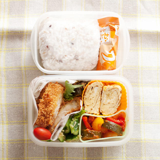ワタシ用お弁当『ないよりはマシ、買ってきたとんかつと常備菜』