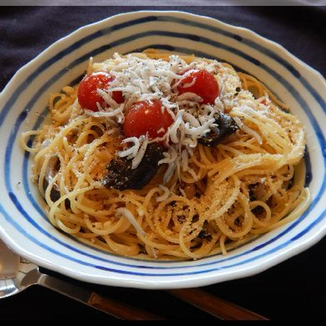トマトと小松菜のペペロンチーノ～和風パスタ
