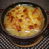 松茸のリゾット と コンテチーズのオニオングラタンスープ