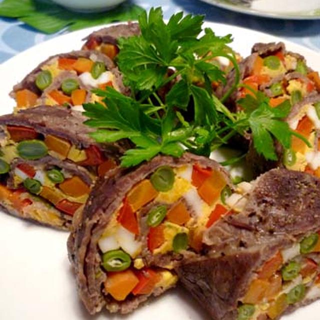 「中・エスニック」カラフル野菜の牛肉スパイスロール！マタンブレ！