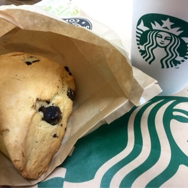 スタバでオヤツ