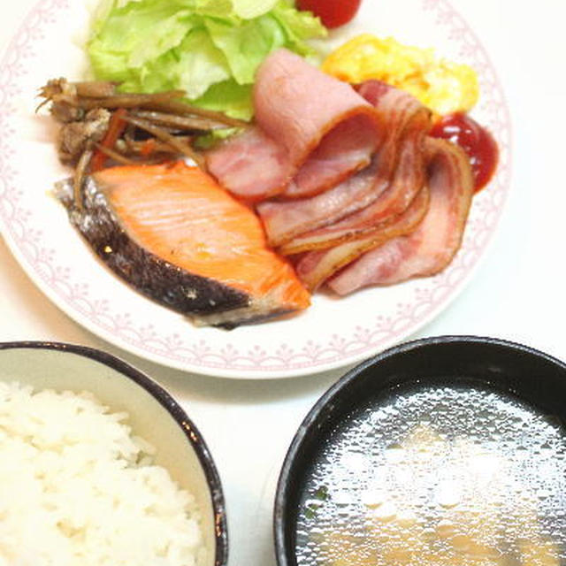朝食 と サラダ素麺でランチ