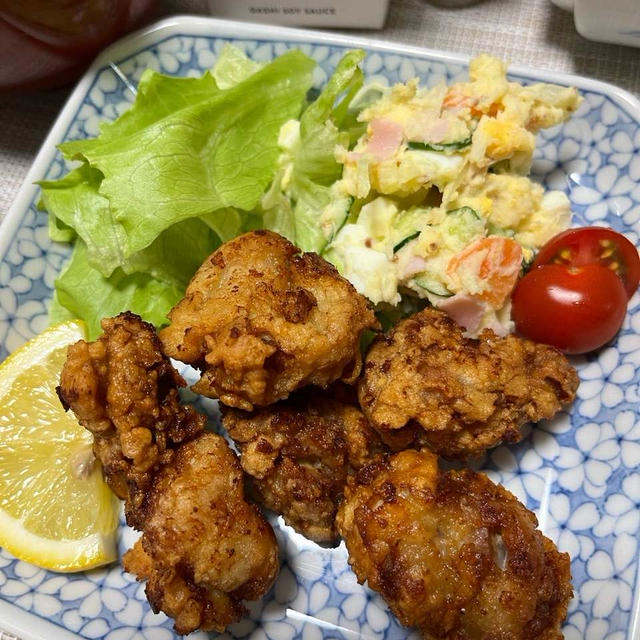 鶏の唐揚げの夕飯☆何やってんの〜、わたし、、、（ ;  ; ）