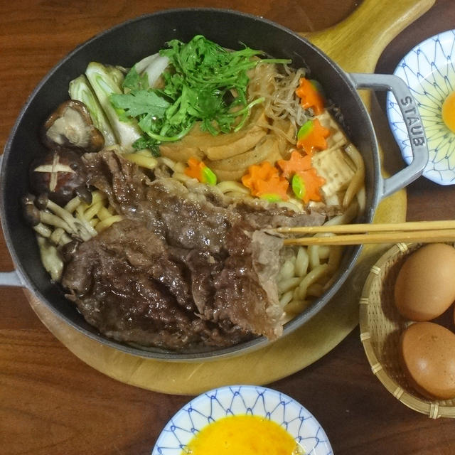 牛肉の旨みギュギュッと！染みうま 関西風すき焼きうどん