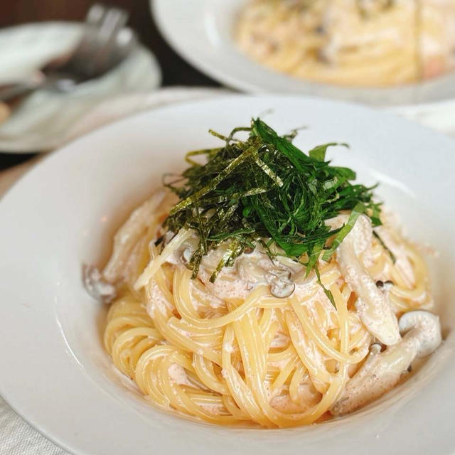 とことん濃厚♪ バターのコクと、マヨネーズを加えたソースがしっかり絡む！【明太クリームパスタ】