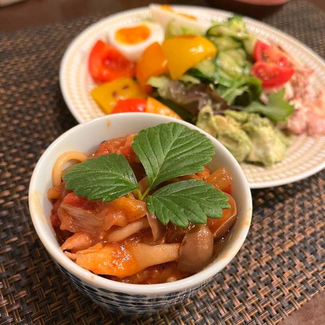 チキンのトマト煮、コストコのパプリカが肉厚で美味しい。
