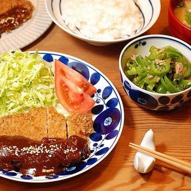 ６２０円＊味噌カツ定食【初めての公衆電話】