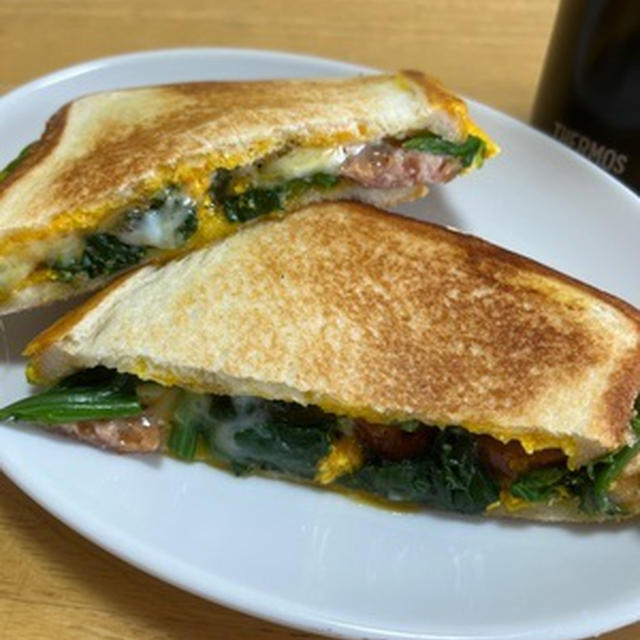 長らく食べたかったホットサンド