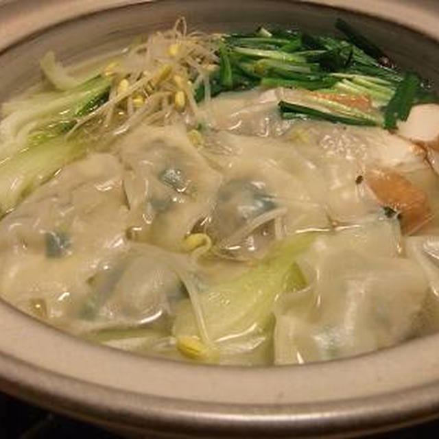 今年はコレ？餃子鍋やってみました♪