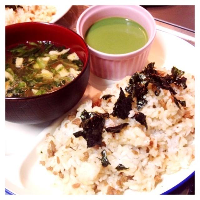 豚そぼろの混ぜご飯