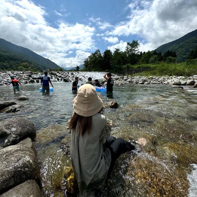 初めての川遊びと初めて魚を捌いた娘