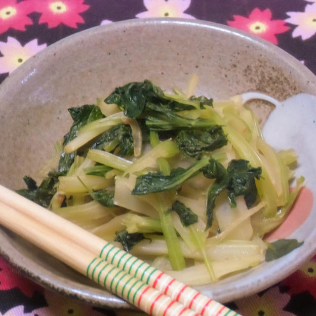 雨が降りました　　セロリのきんぴら（しょっつる風味）