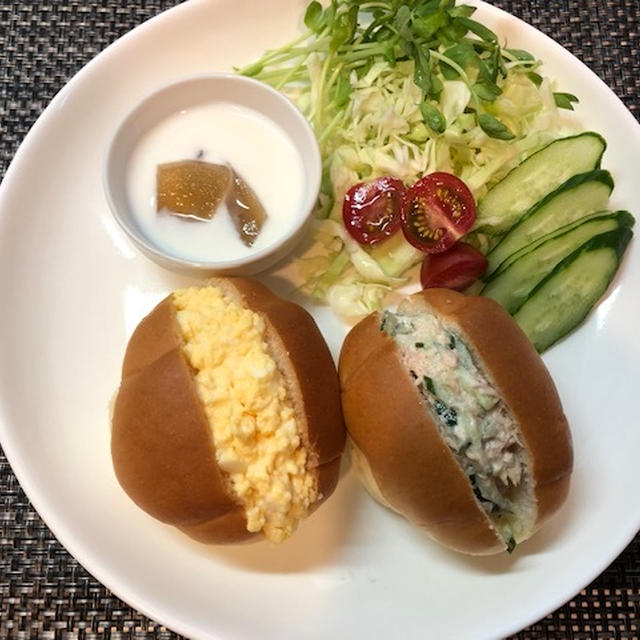 バターロールサンド♡休日朝ごはん