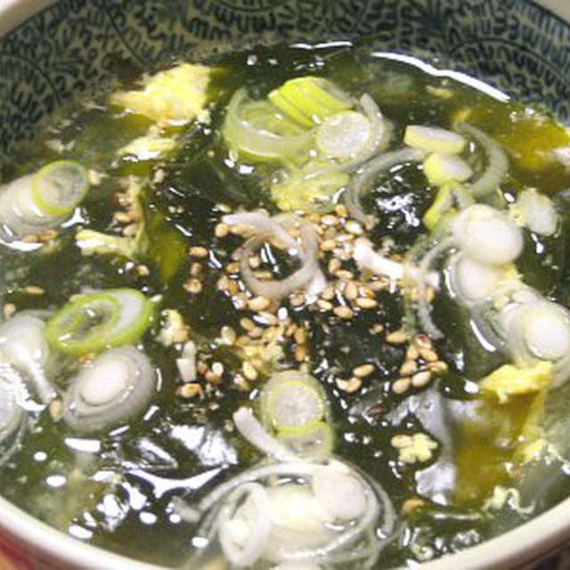 わかめスープ