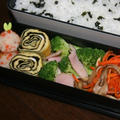 10月14日　　わかめ御飯と 2種の炒め物弁当