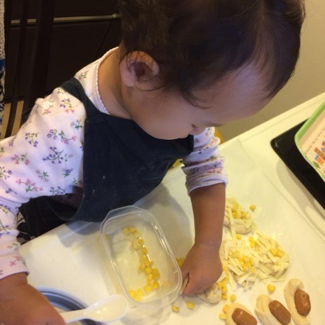 【1歳10ヶ月】一緒にパン作り