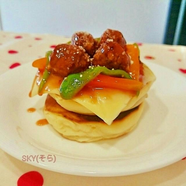 流行りごはん＊ブランチパンケーキ♡ミートボール
