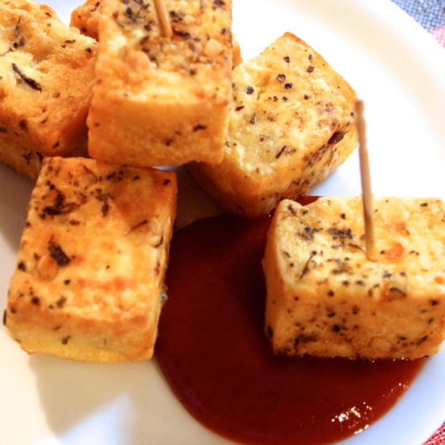 揚げっぱなし豆腐、英語で「FRIED TOFU」