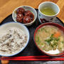 肉団子の黒酢あんかけと味噌汁