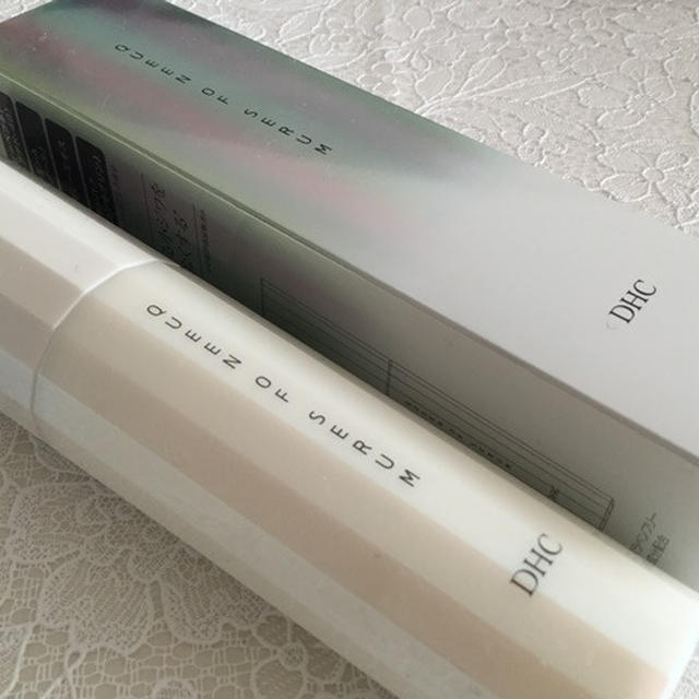 美は不滅。重ねた時間を美しさに変える、DHCの新エイジングケア美容液