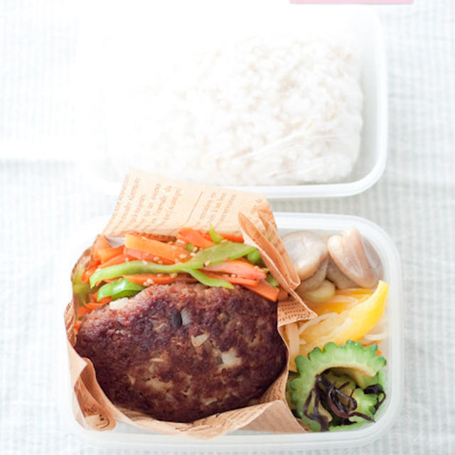 お弁当『ほぐれそうなハンバーグ』