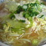 シャキシャキレタスde贅沢インスタントラーメン