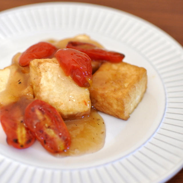 厚揚げステーキとミニトマトの生姜あんかけ