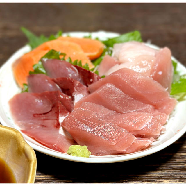 刺身を食べる