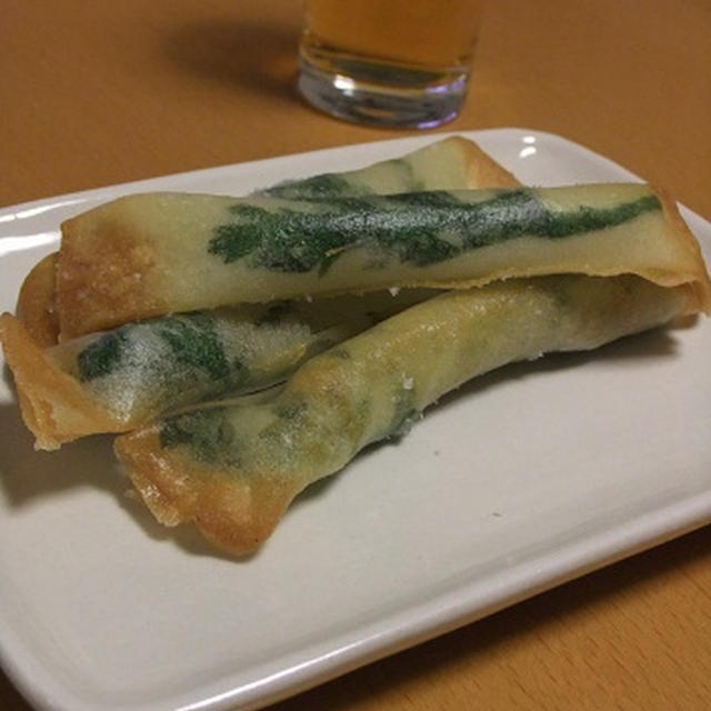 春菊とチーズのスティック春巻き