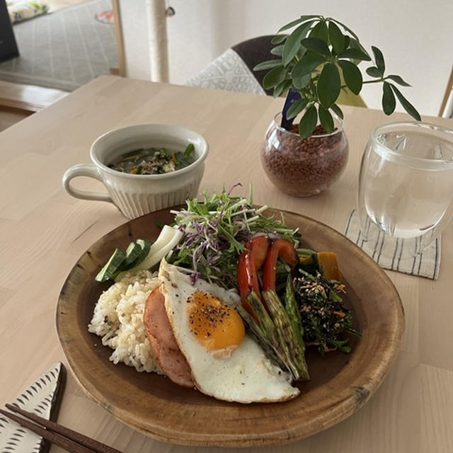 食べることはトレーニング