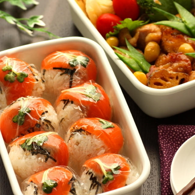 スモークサーモンの手まり寿司弁当