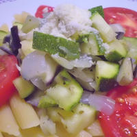 ルクエで　蒸し夏野菜のペンネ　レシピ