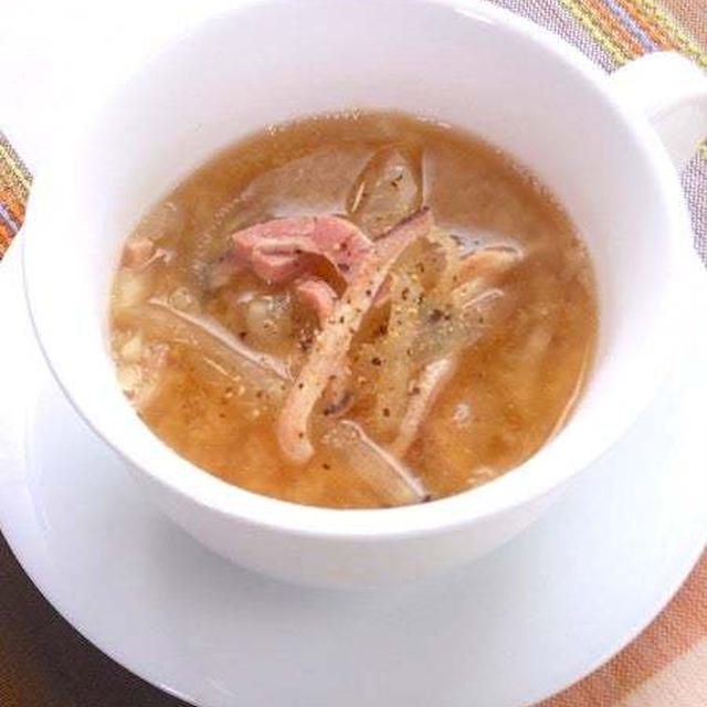 あったかいスープが欲しいときに〜大根とベーコンのお味噌汁。