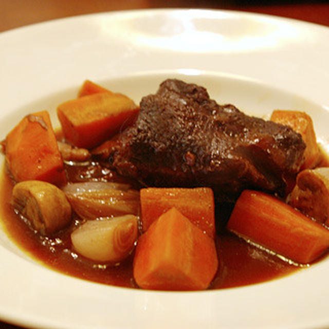 再開します～：牛ほほ肉のワイン煮