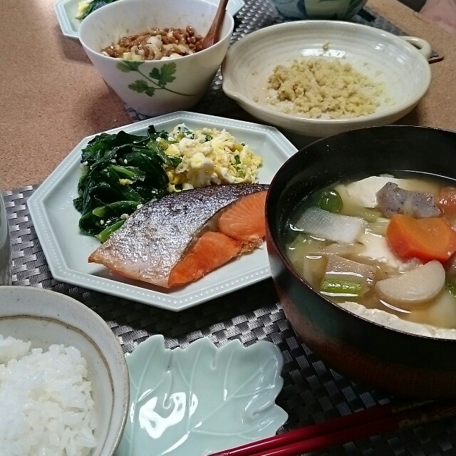 生姜たっぷり豚汁