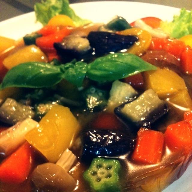 夏野菜のゼリー寄せ