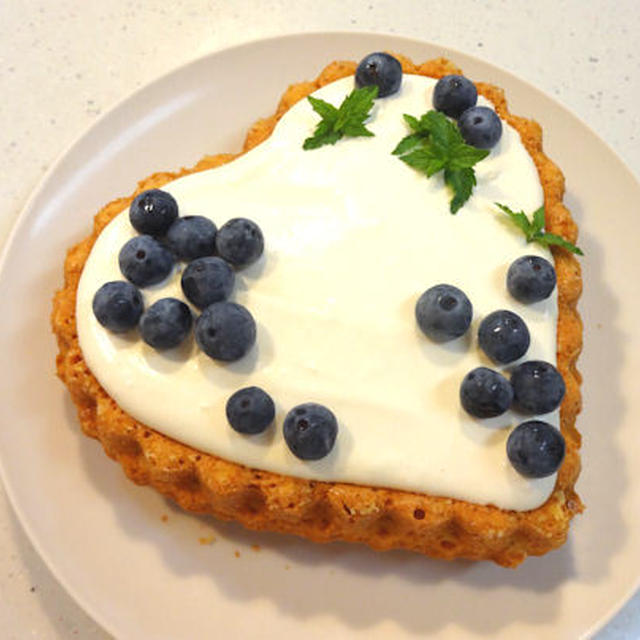 ハートの型で可愛いハートケーキ◎