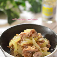 ひと味違う！爽やか＆スパイシー☆豚肉と玉ねぎのレモンソルトワイン蒸し♬