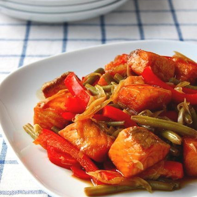 野菜たっぷりサーモンの南蛮漬け
