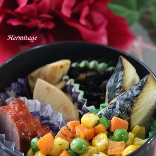 今朝の息子のお弁当～♥　男子高校生のお弁当これだけでは足りません(^_^;)