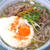 寒い日にはボリューム満点であったまる〜とろろ肉蕎麦。